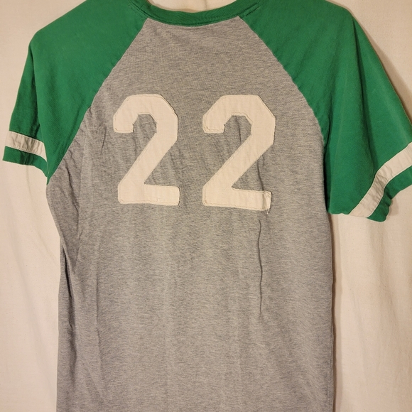Hollister Pacific Beach Guard Reglan Tee #22 Gray with Green Sleeve - Picture 2 of 3
